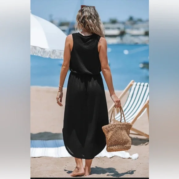 NWT Black Round Neck Sleeveless Dolphin Hem Midi Dress - Picture 2 of 4